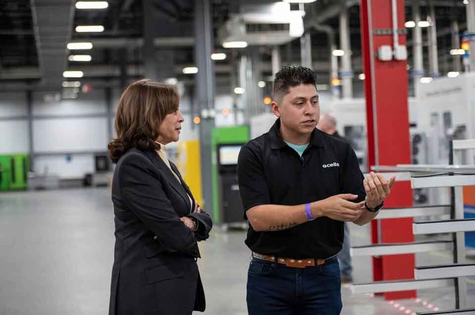 Kamala Harris tours Qcells