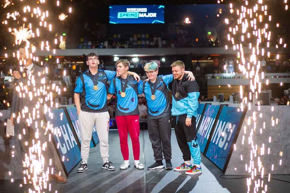 Moist esports