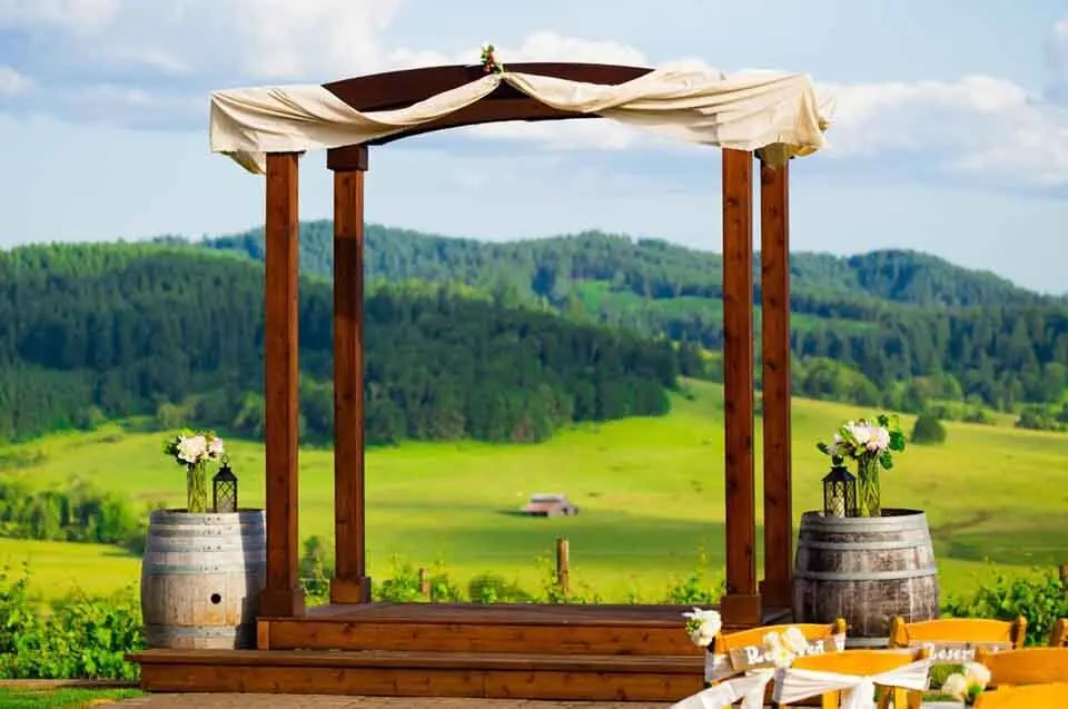 oregon winery wedding