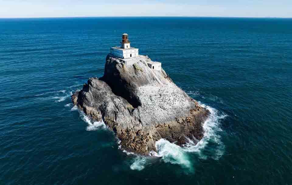 Tillamook Rock Lighthouse