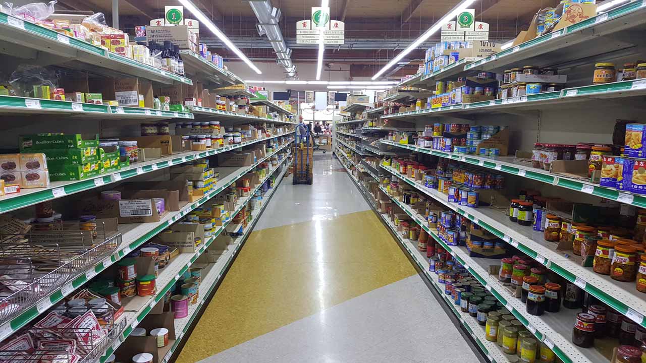 Oregon Consumers Grow More Anxious About 2026 Economy as Costs Surge Across the State