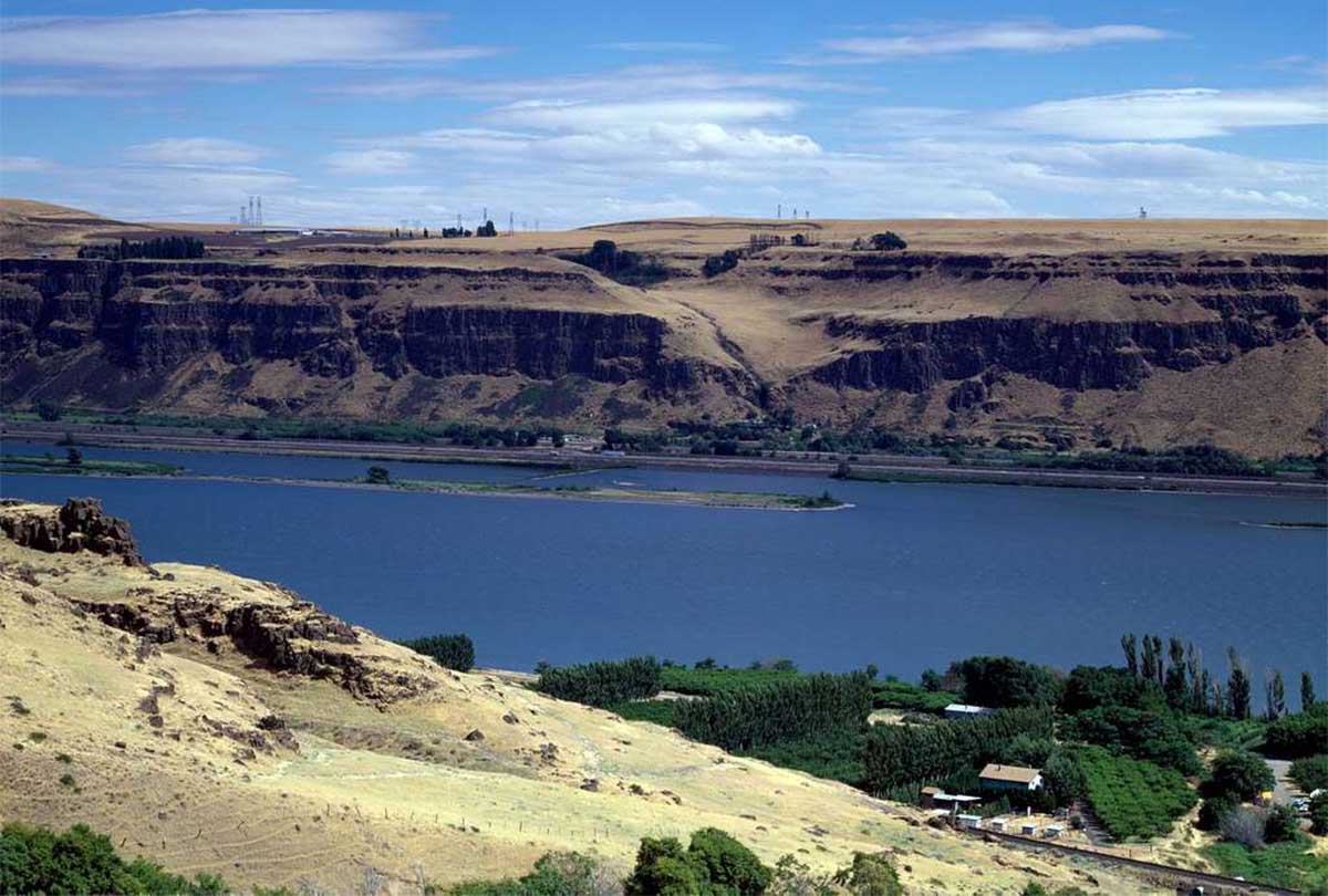 Columbia river, Oregon side.